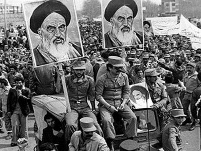 İslamcı Dergilerde İran Devrimi